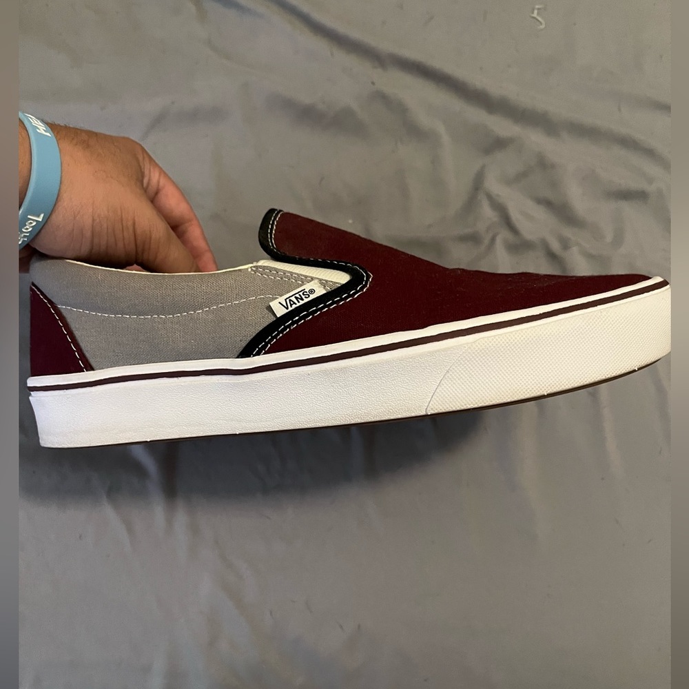 brand new, never worn comfort padding vans